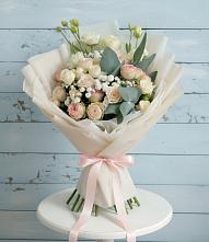 Букет цветов из:  Розы и Лизиантусы #REPLACE_PRED# Новодеревянковской