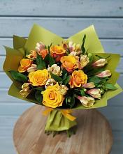 Букет цветов из:  Альстромерии и Розы в Новодеревянковской