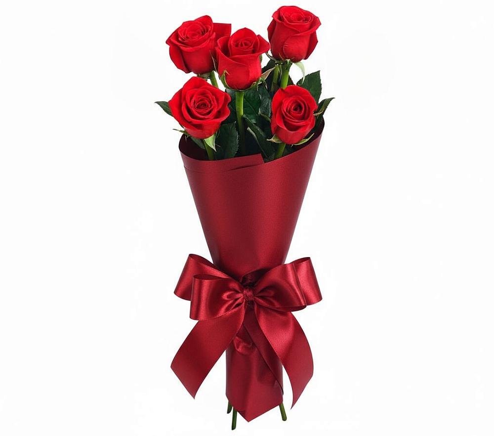 Букет 5 Красных роз Эдлесс Лав в Новодеревянковской