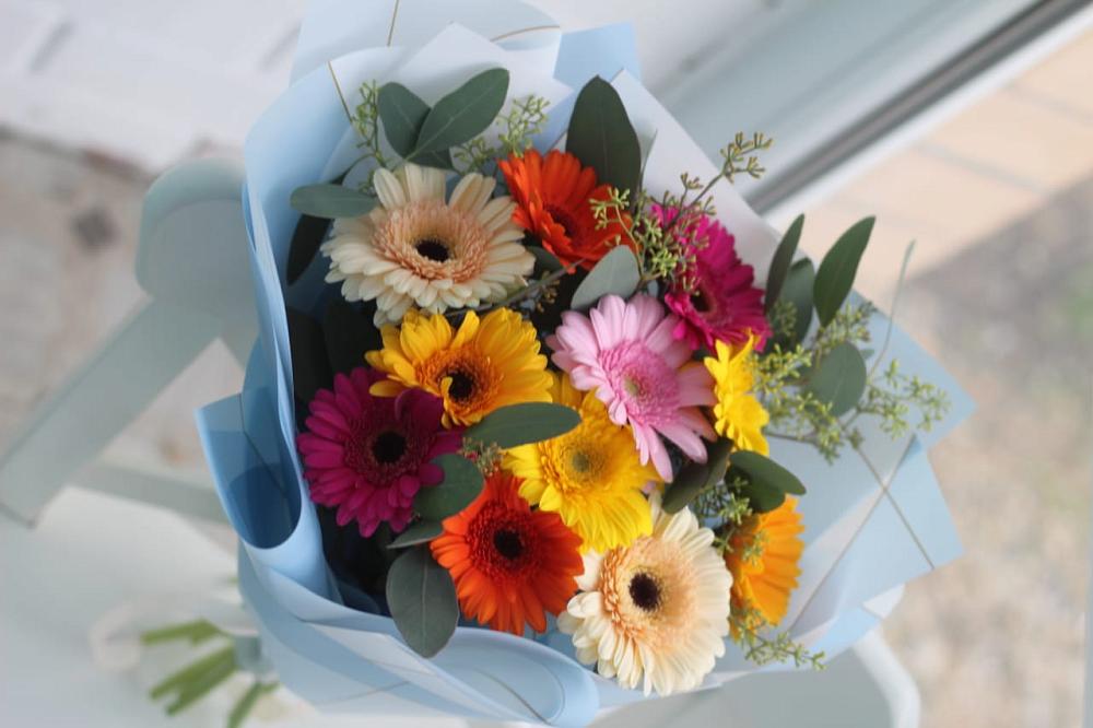 Букет цветов из: Герберы в Новодеревянковской