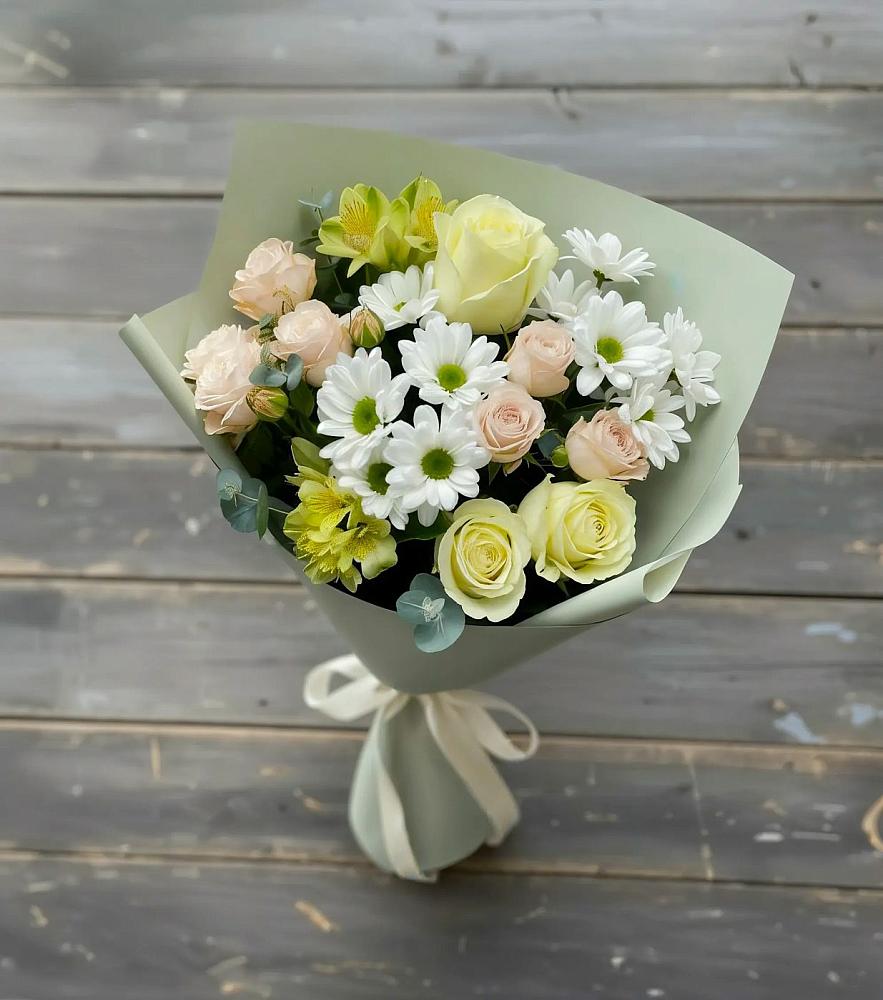 Букет цветов из: Альстромерии, Розы и Хризантемы в Новодеревянковской
