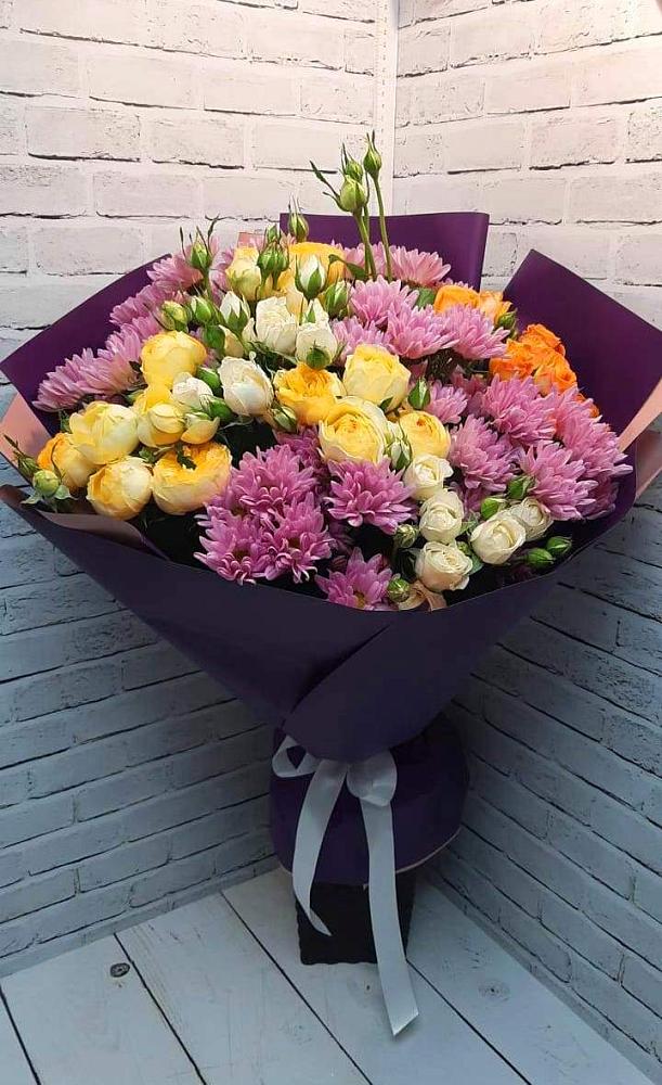 Букет цветов из: Хризантемы и Розы в Новодеревянковской