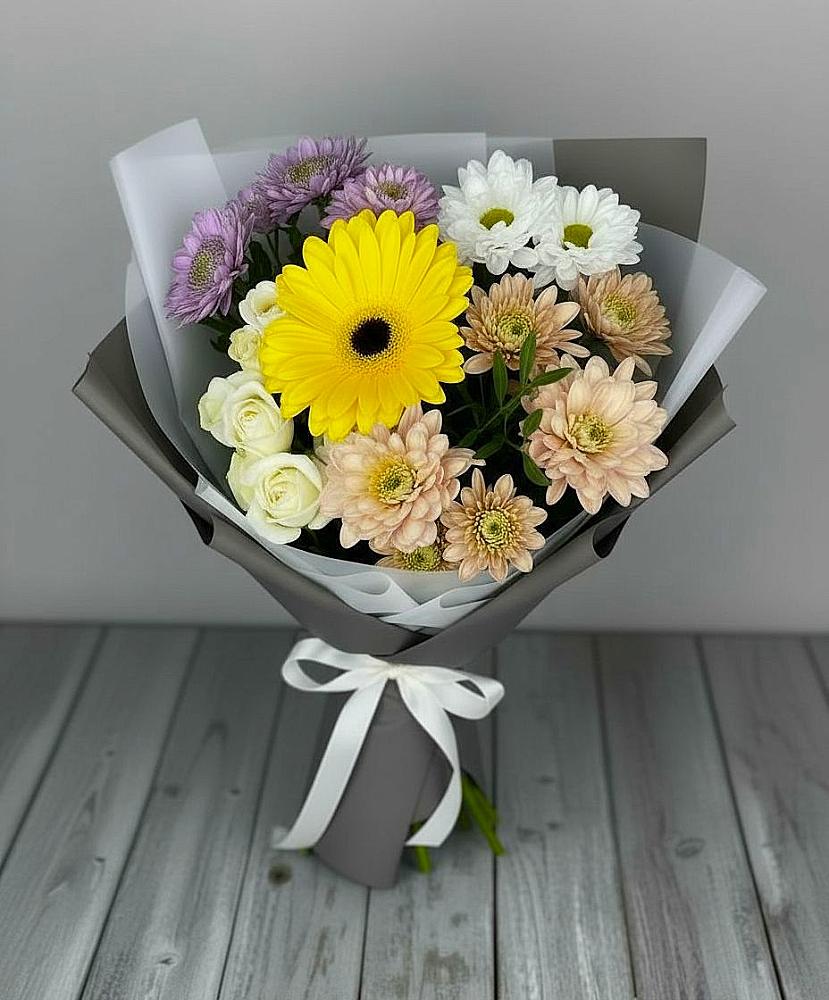 Букет цветов из: Розы, Герберы и Хризантемы в Новодеревянковской