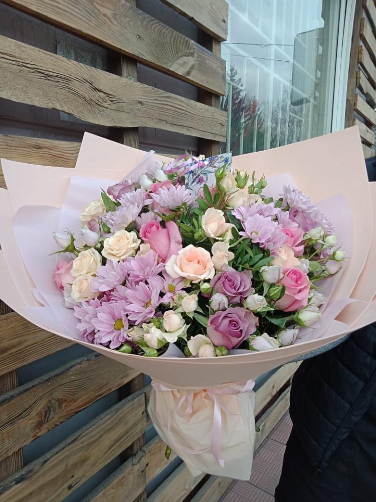 Букет цветов из: Розы и Хризантемы в Новодеревянковской