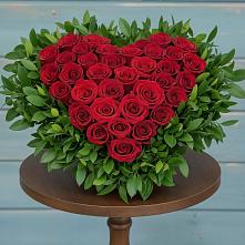 Цветочная композиция из Розы в виде сердца в Новодеревянковской