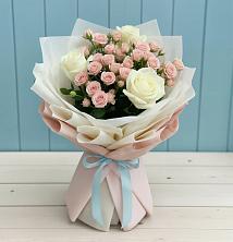 Букет цветов из:  Розы в Новодеревянковской