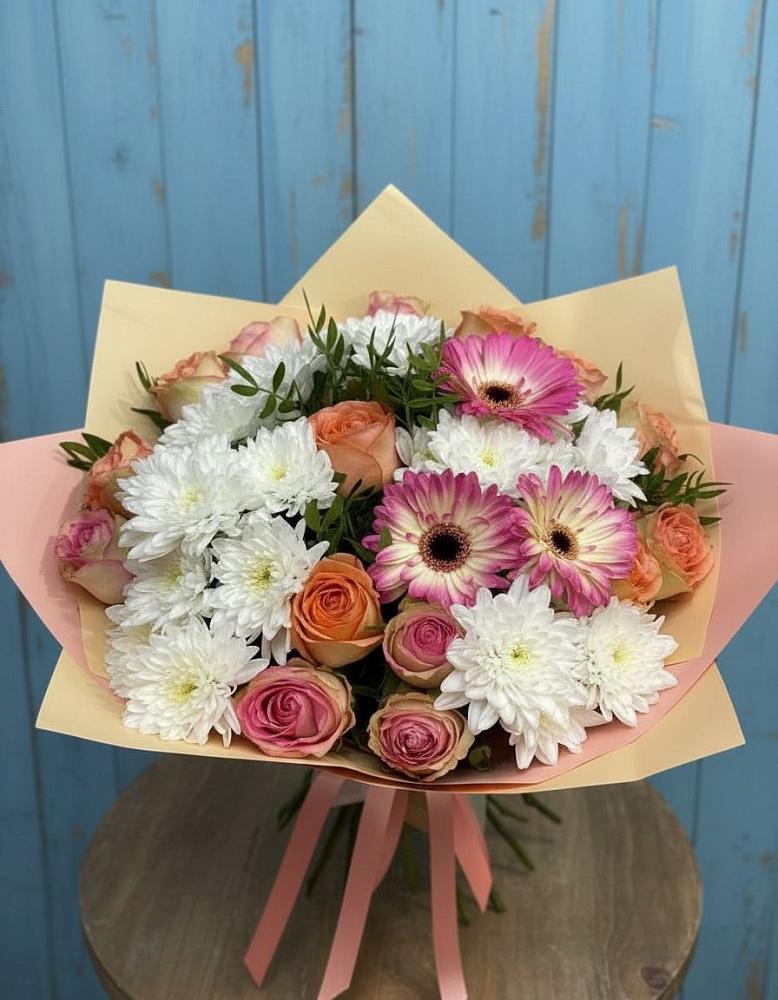 Букет цветов из: Розы, Герберы и Хризантемы в Новодеревянковской