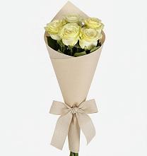 Букет цветов из:  Розы в Новодеревянковской