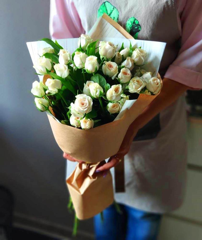 Букет цветов из: Розы в Новодеревянковской
