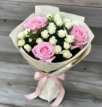 Букет цветов из:  Розы в Новодеревянковской