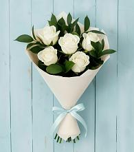 Букет цветов из:  Розы в Новодеревянковской