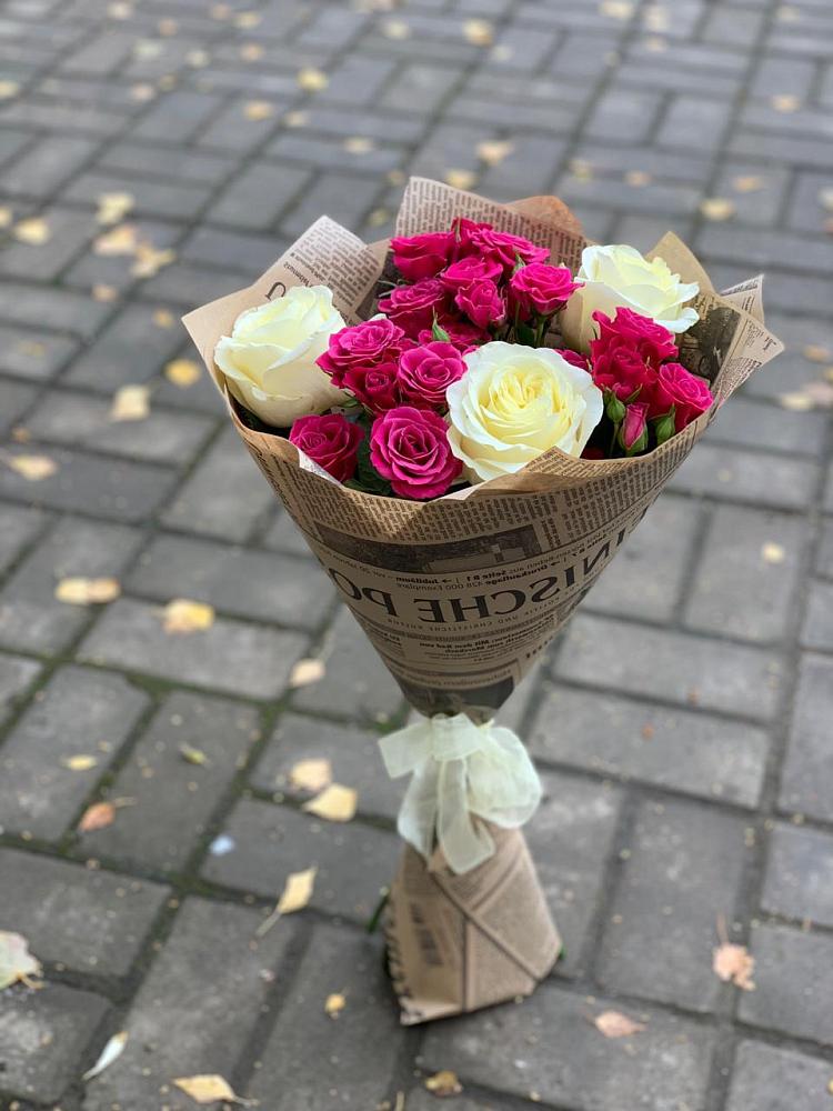 Букет цветов из: Розы в Новодеревянковской