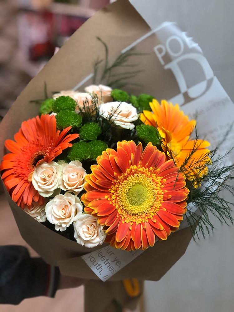 Букет цветов из: Герберы, Хризантемы и Розы в Новодеревянковской