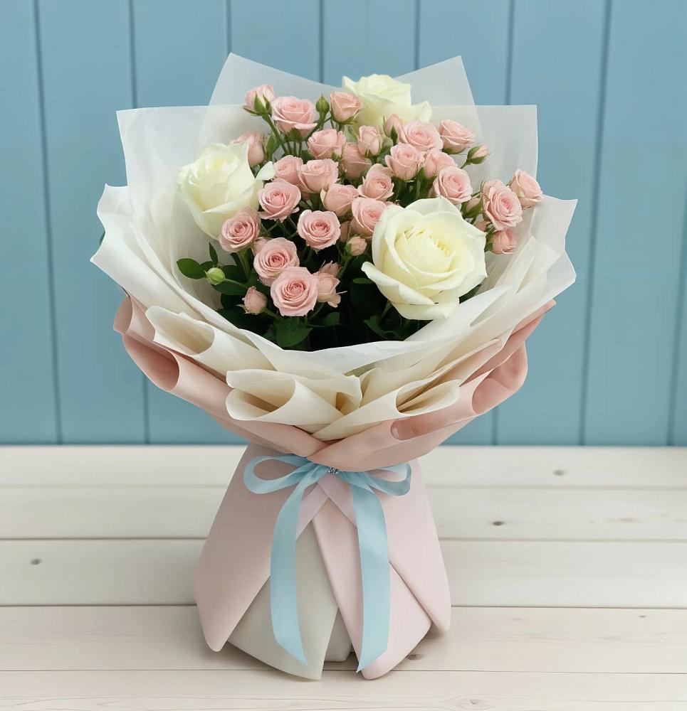 Букет цветов из: Розы в Новодеревянковской