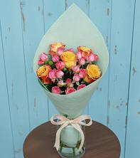Букет цветов из:  Розы в Новодеревянковской
