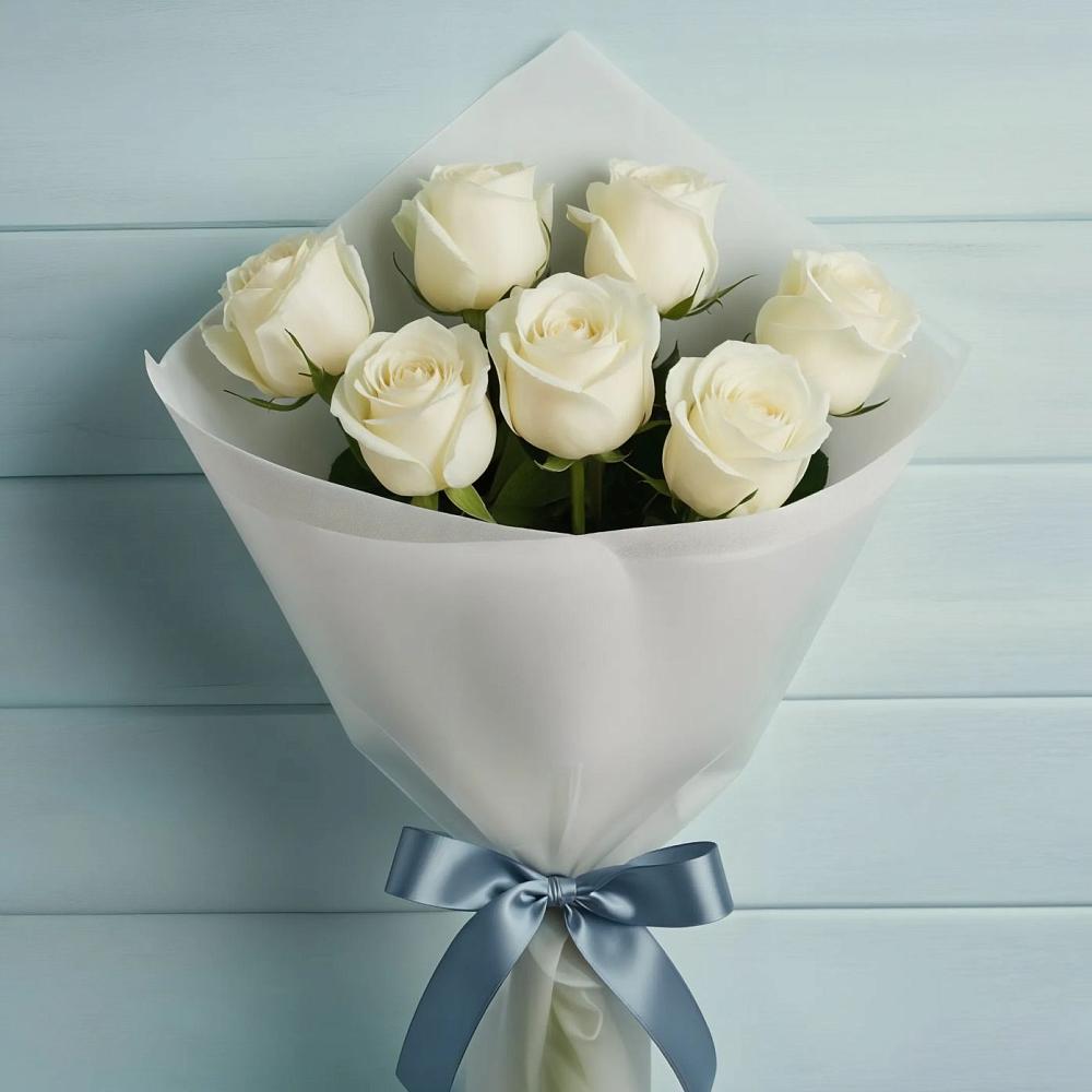 Букет 7 Белых роз Эдлесс Лав в Новодеревянковской